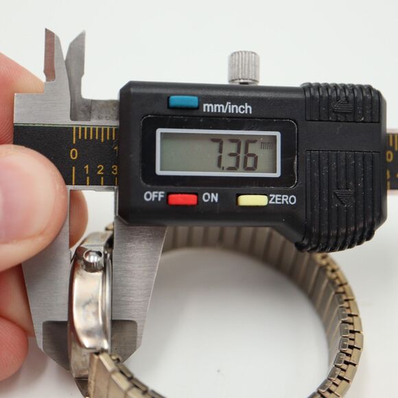 Timex Womens Watch Silver Tone 25mm White Dial Gold Stretch Band w New Battery - Picture 3 of 14